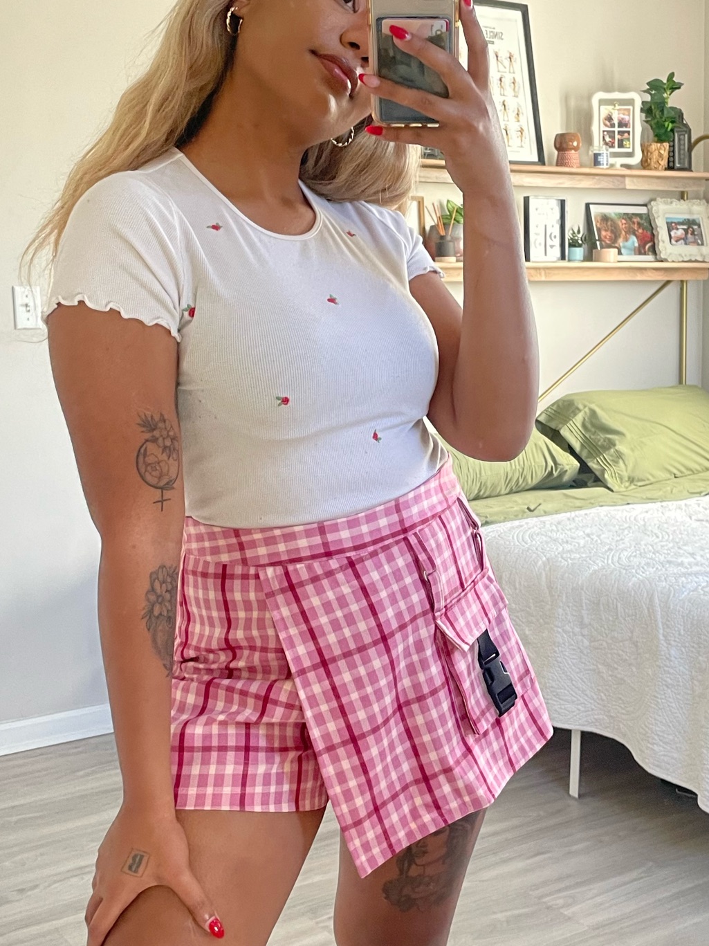 Pink Checkered Buckle Detail Utility Skort - Women's Fashion Plt
